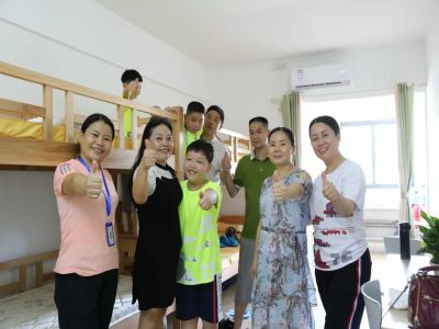 遠(yuǎn)恒佳重慶公學(xué)體驗(yàn)營開營啦！