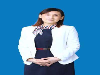 袁利平：遠恒佳學(xué)校小學(xué)部校長，中學(xué)高級教師，重慶市數(shù)學(xué)學(xué)科名師、重慶市教師培訓(xùn)專家團隊成員、重慶市骨干教師，獲重慶市政府頒發(fā)的教學(xué)成果獎、國家級課題研究一等獎、重慶市優(yōu)課一等獎